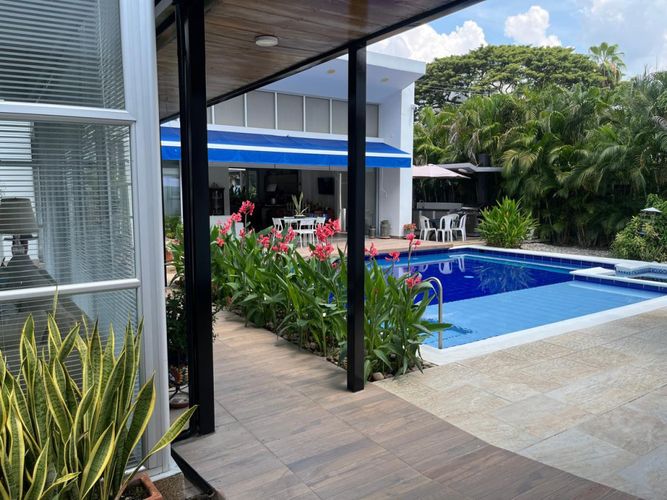 Casa de 5 alcobas en venta en Girardot, Girardot, 360 m² · foto 18 de 21