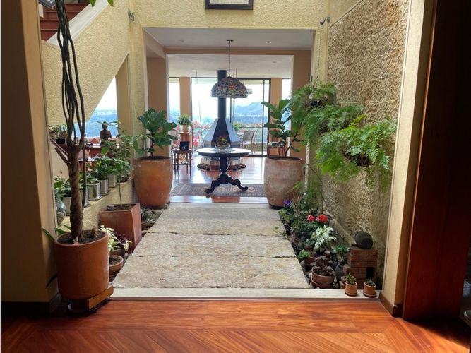 Casa de 4 alcobas en venta en Aposentos, Sopó, 454 m² · foto 3 de 20