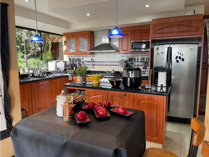 Casa de 4 alcobas en venta en Aposentos, Sopó, 454 m² · foto 8 de 20