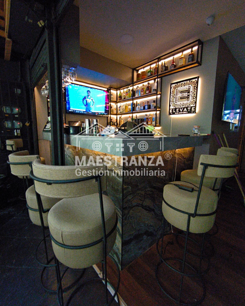 Casa en venta en Provenza, Medellín, 237 m² · foto 4 de 13