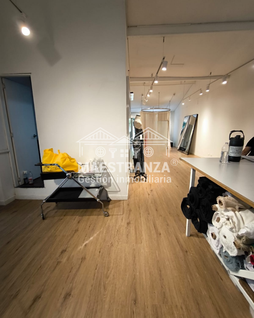 Casa en venta en Provenza, Medellín, 237 m² · foto 7 de 13