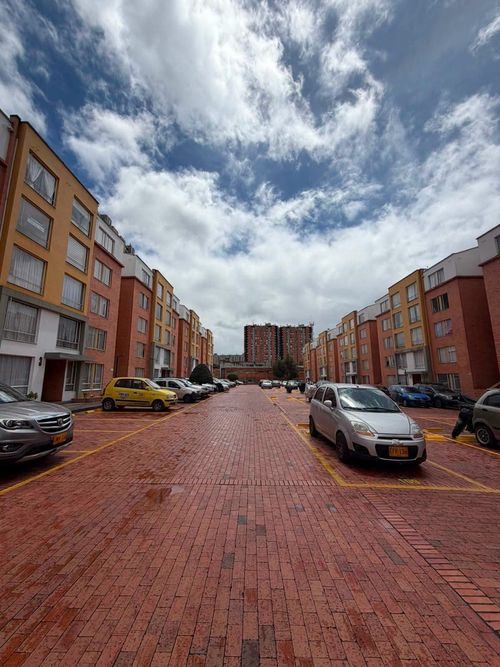 Apartamento de 3 alcobas en venta en Turingia Et. Ii, Bogotá, 50 m² · foto 11 de 12