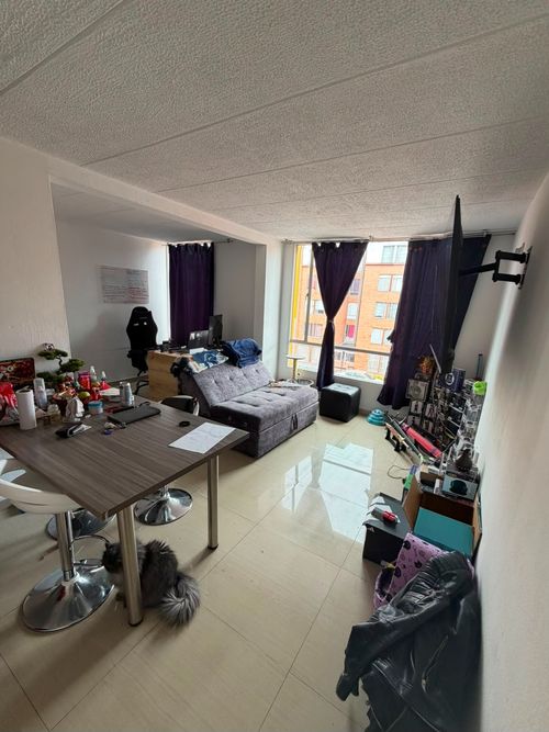 Apartamento de 3 alcobas en venta en Turingia Et. Ii, Bogotá, 50 m² · foto 2 de 12