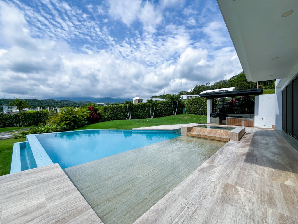 Casa en Arriendo en Pance, Cali