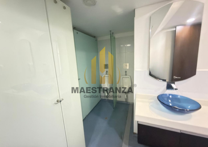 Oficina en arriendo en Villa Carlota, Medellín, 509 m² · foto 15 de 24