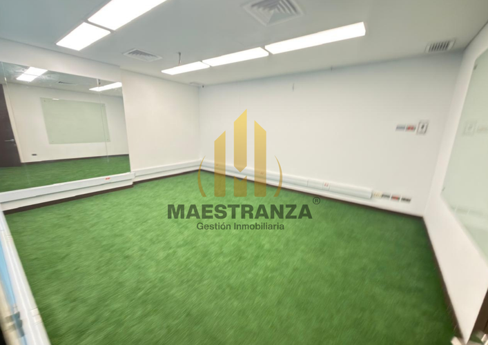 Oficina en arriendo en Villa Carlota, Medellín, 509 m² · foto 16 de 24
