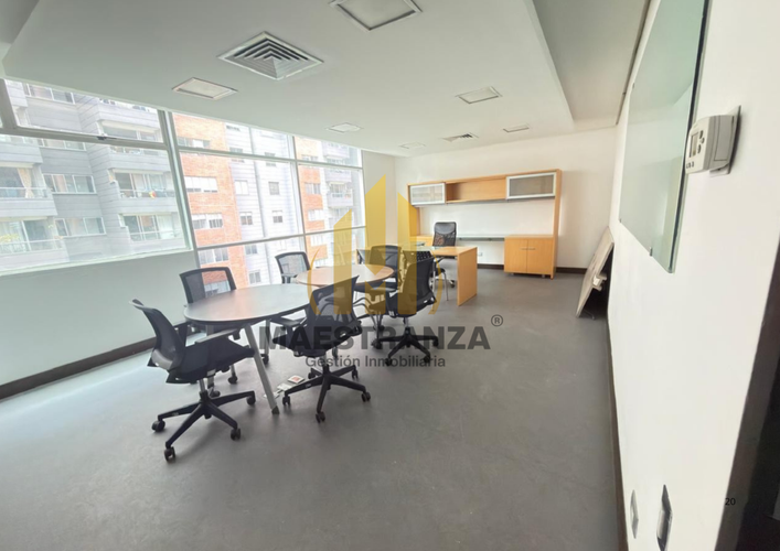 Oficina en arriendo en Villa Carlota, Medellín, 509 m² · foto 21 de 24