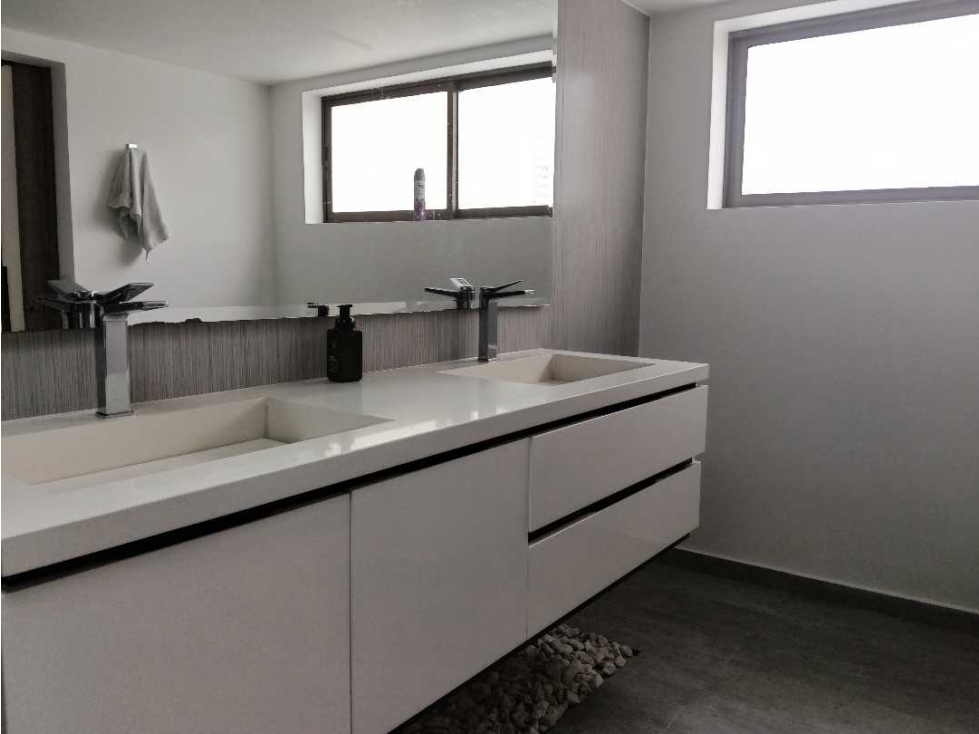 Casa en venta en Alhambra, Bogotá · foto 8 de 24