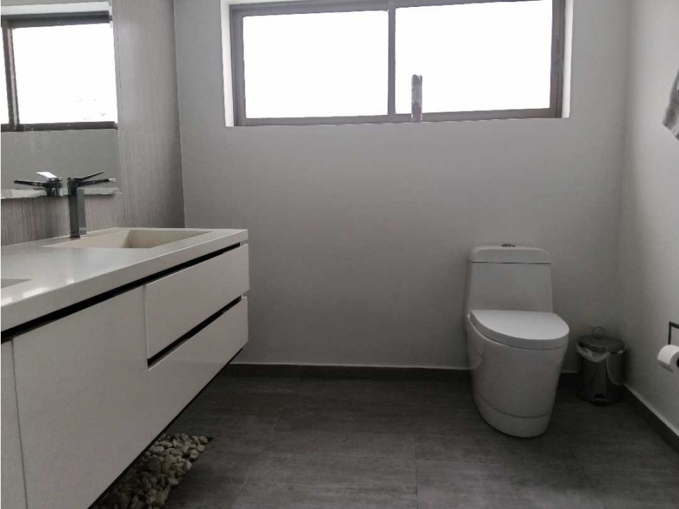 Casa en venta en Alhambra, Bogotá · foto 11 de 24