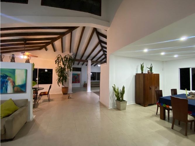 Casa de 5 alcobas en venta en Verde Horizonte, Jamundí, 468 m² · foto 4 de 14