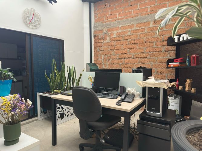 Casa de 7 alcobas en venta en La Magnolia, Envigado, 167 m² · foto 4 de 13
