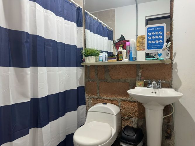 Casa de 7 alcobas en venta en La Magnolia, Envigado, 167 m² · foto 7 de 13