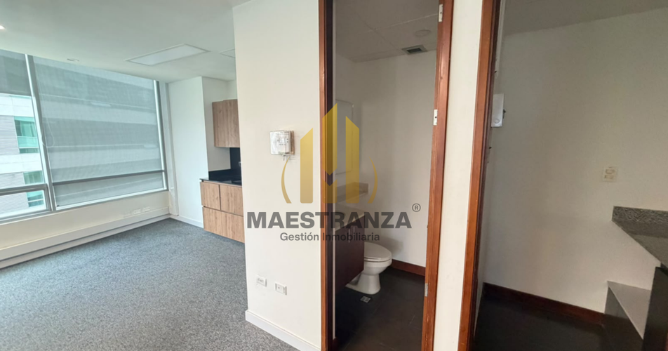 Oficina en arriendo en Milla De Oro, Medellín, 120 m² · foto 7 de 13