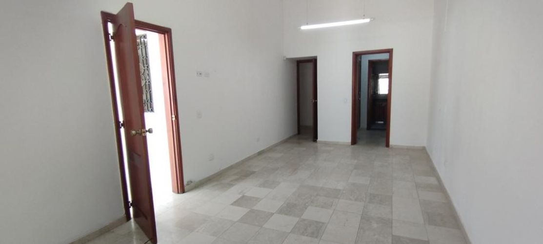 Casa de 3 alcobas en venta en Bellavista, Cali, 302 m² · foto 13 de 24