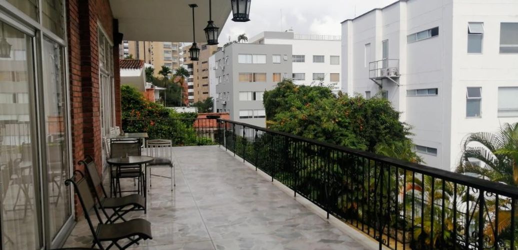 Casa de 5 alcobas en venta en Arboledas, Cali, 670 m² · foto 22 de 22