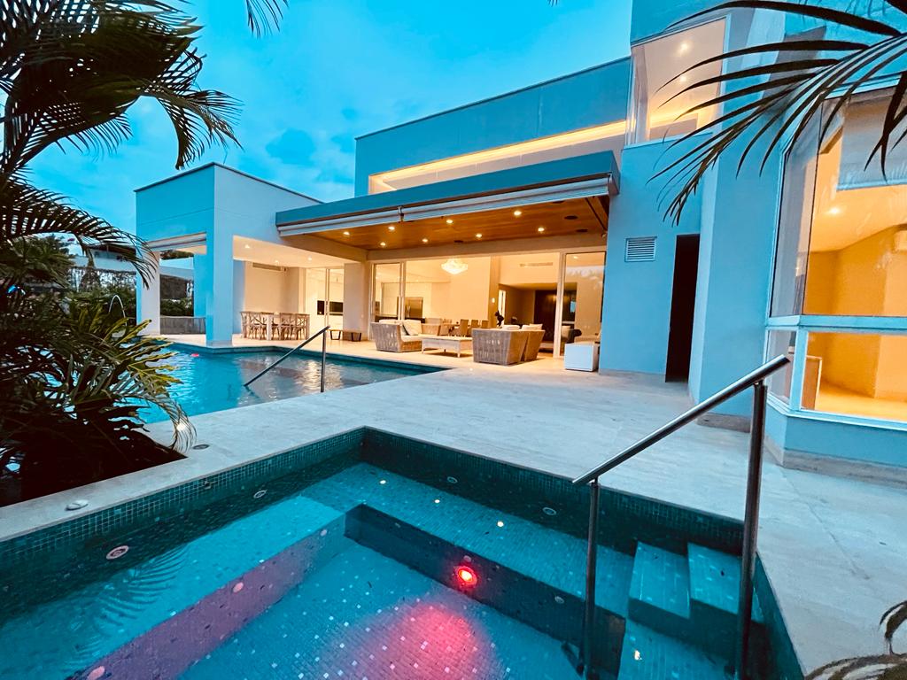 Casa en Arriendo en Pance, Cali