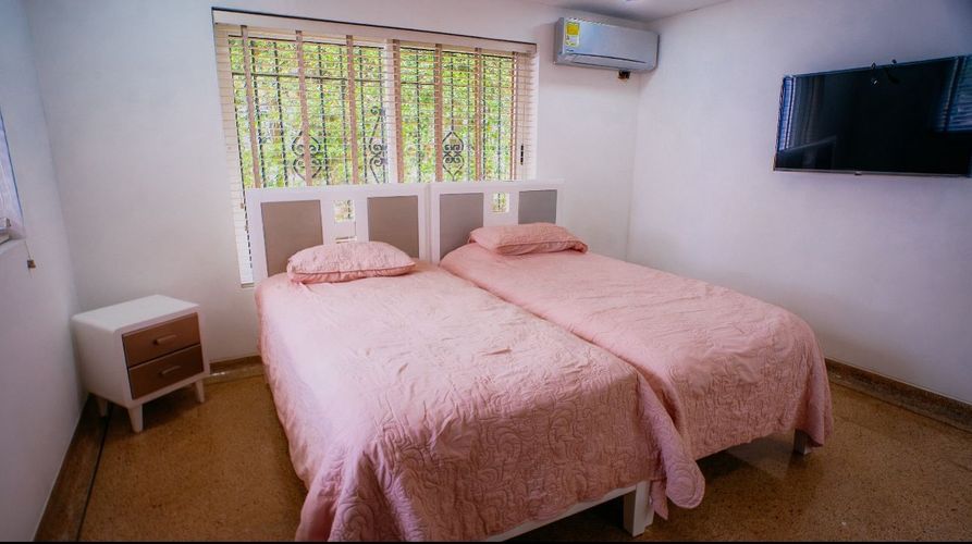Casa de 4 alcobas en venta en Ciudad Jardin, Cali, 1543 m² · foto 19 de 24