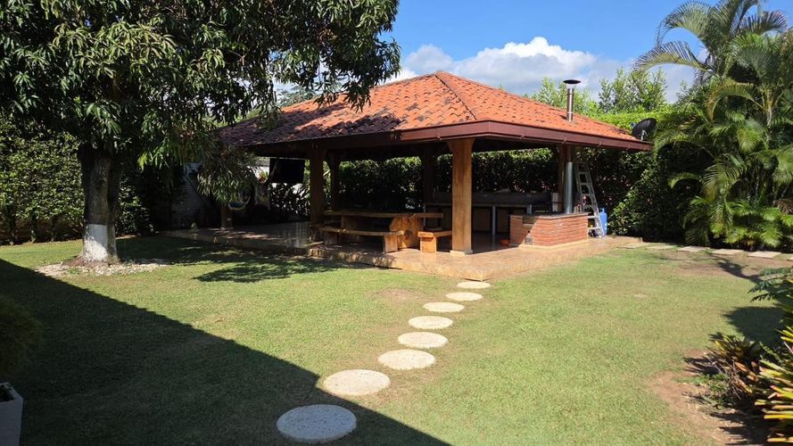 Casa de 4 alcobas en venta en Ciudad Jardin, Cali, 1543 m² · foto 8 de 24
