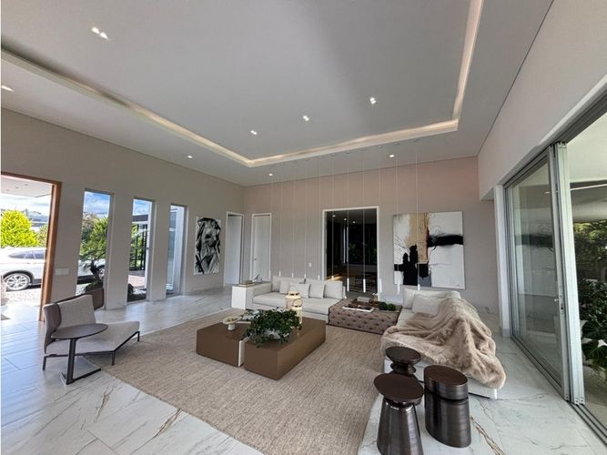 Casa de 4 alcobas en venta en Llano Grande, Rionegro, 480 m² · foto 6 de 20