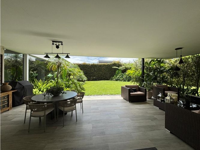 Casa de 4 alcobas en venta en Llano Grande, Rionegro, 480 m² · foto 9 de 20