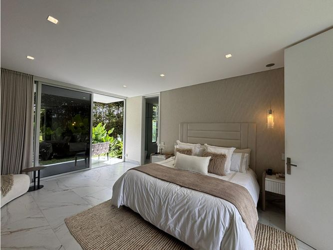 Casa de 4 alcobas en venta en Llano Grande, Rionegro, 480 m² · foto 13 de 20