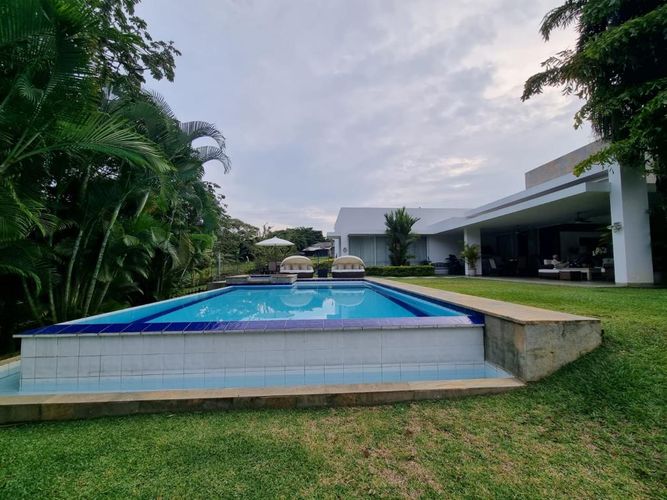 Casa de 4 alcobas en venta en Pance, Cali, 420 m² · foto 1 de 17