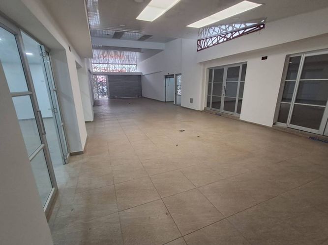 Local en arriendo en Centro, Neiva, 800 m² · foto 5 de 21