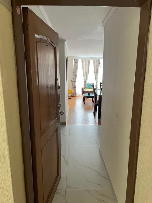 Apartamento de 2 alcobas en venta en Bella Suiza, Bogotá, 69 m² · foto 2 de 12