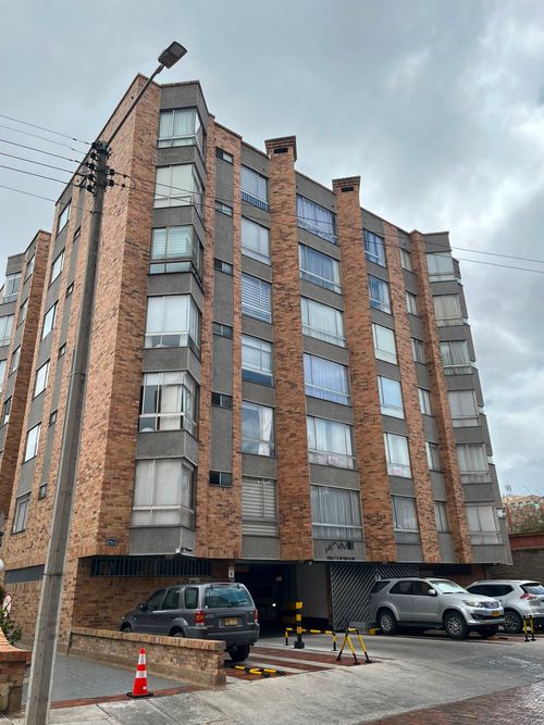 Apartamento de 2 alcobas en venta en Bella Suiza, Bogotá, 69 m² · foto 12 de 12
