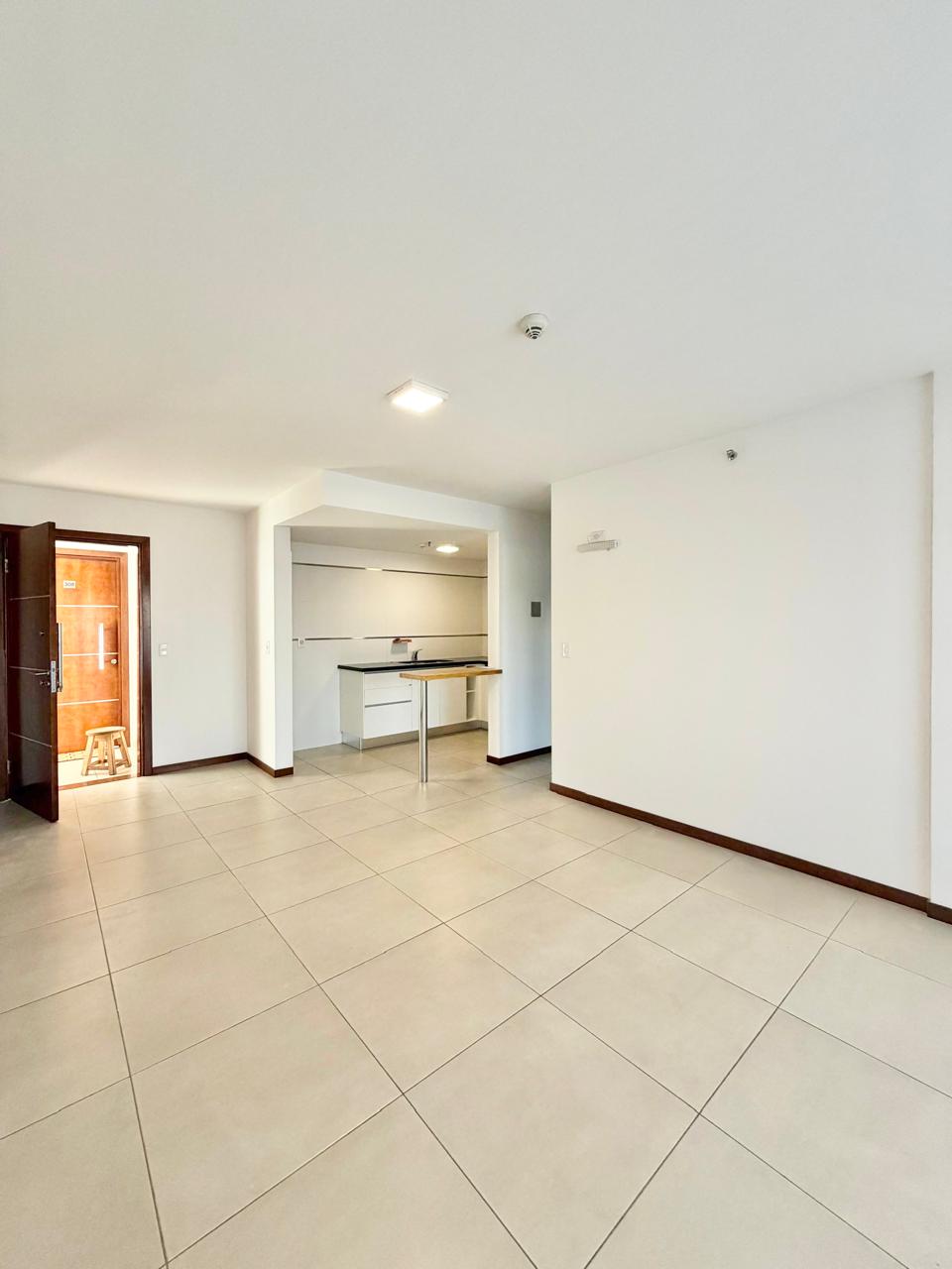 En Alquiler Departamento en el Eje Corporativo de Asunción A551 — foto 3
