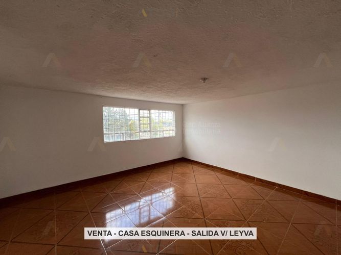 Casa de 9 alcobas en venta en Tunja, Tunja, 288 m² · foto 11 de 24