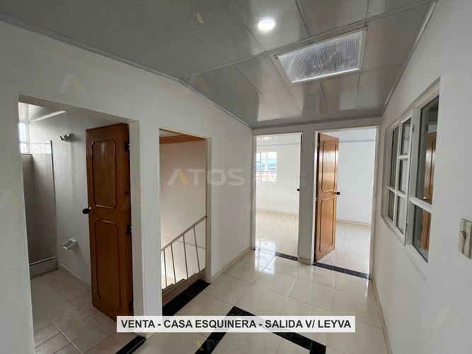 Casa de 9 alcobas en venta en Tunja, Tunja, 288 m² · foto 17 de 24