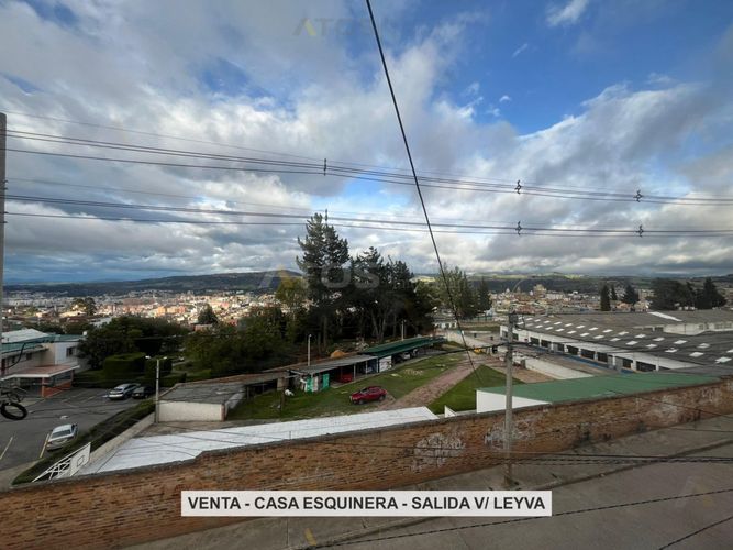 Casa de 9 alcobas en venta en Tunja, Tunja, 288 m² · foto 18 de 24