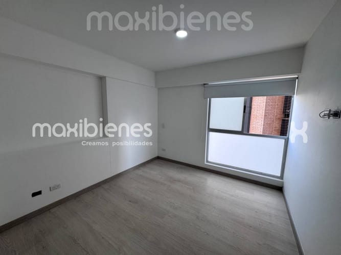 Apartamento de 3 alcobas en arriendo en Prados De Sabaneta, Sabaneta, 75 m² · foto 2 de 16