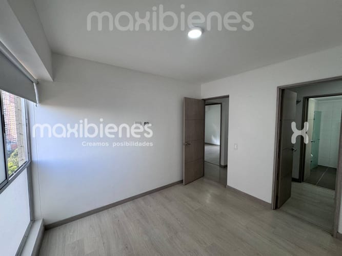 Apartamento de 3 alcobas en arriendo en Prados De Sabaneta, Sabaneta, 75 m² · foto 11 de 16
