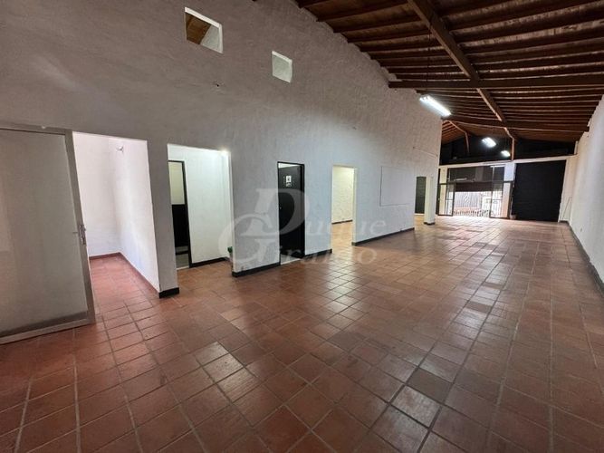 Local en arriendo en Manila, Medellín, 208 m² · foto 5 de 16