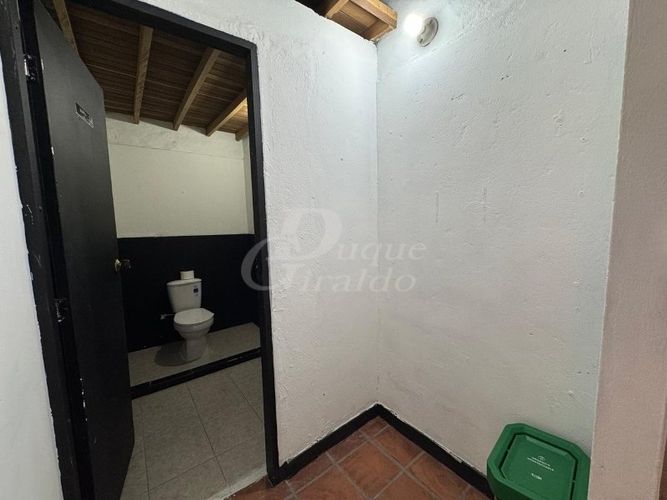 Local en arriendo en Manila, Medellín, 208 m² · foto 10 de 16