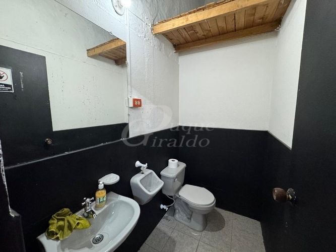 Local en arriendo en Manila, Medellín, 208 m² · foto 13 de 16