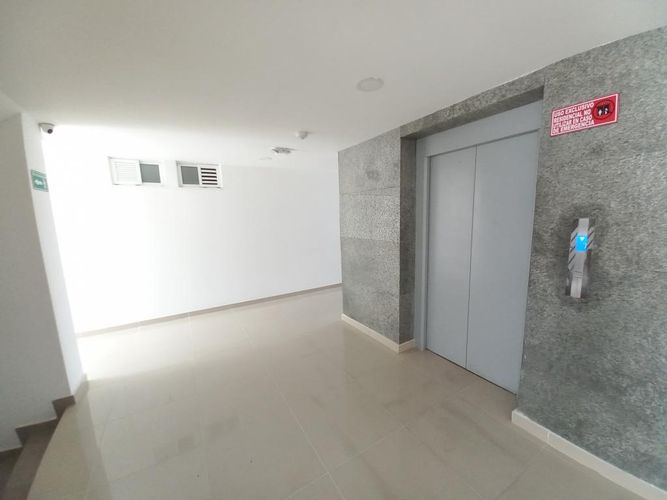 Apartamento de 3 alcobas en venta en Interlaken, Ibagué, 90 m² · foto 5 de 24