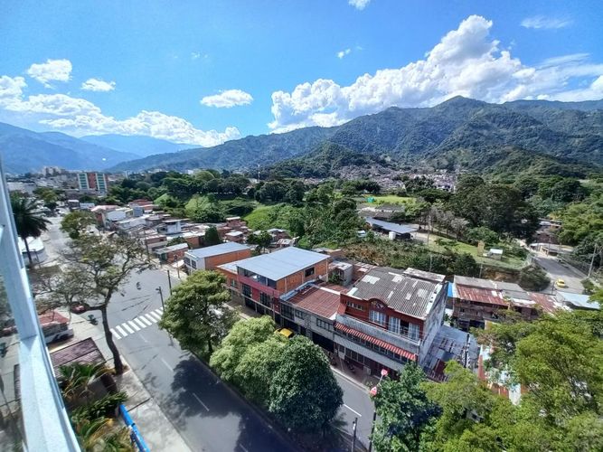 Apartamento de 3 alcobas en venta en Interlaken, Ibagué, 90 m² · foto 8 de 24