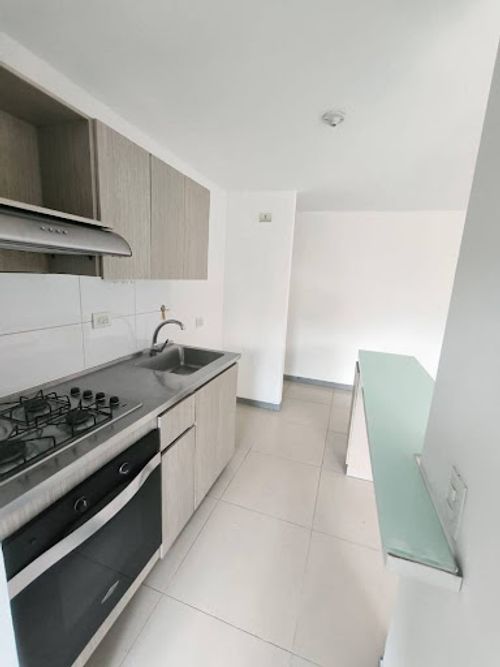Apartamento de 3 alcobas en arriendo en Manuel Restrepo, Sabaneta, 77 m² · foto 16 de 19