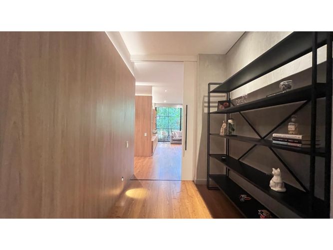 Apartamento de 3 alcobas en venta en San Lucas, Medellín, 387 m² · foto 10 de 16