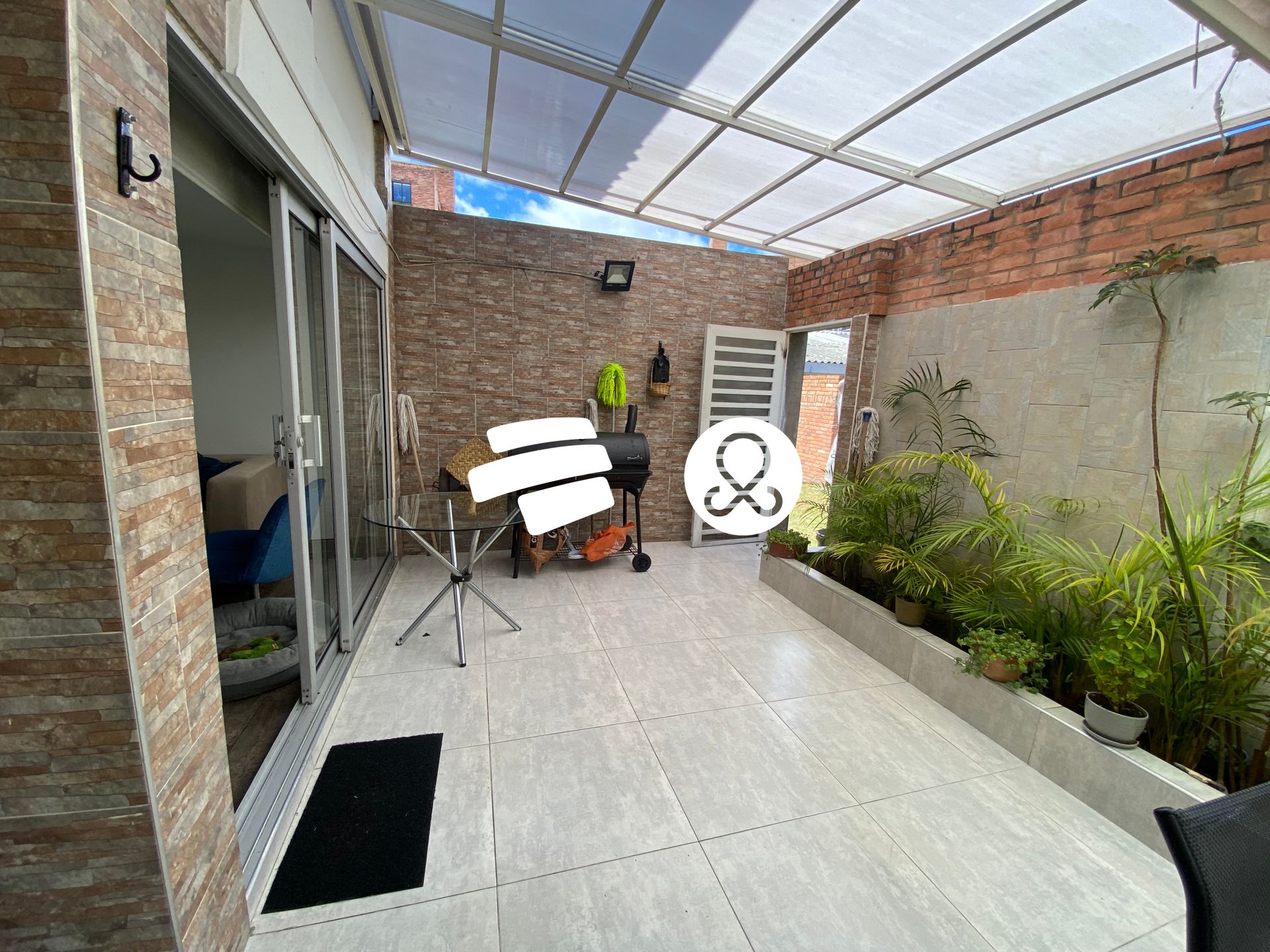 Casa en venta en Lagos De Cordoba, Bogotá · foto 4 de 24