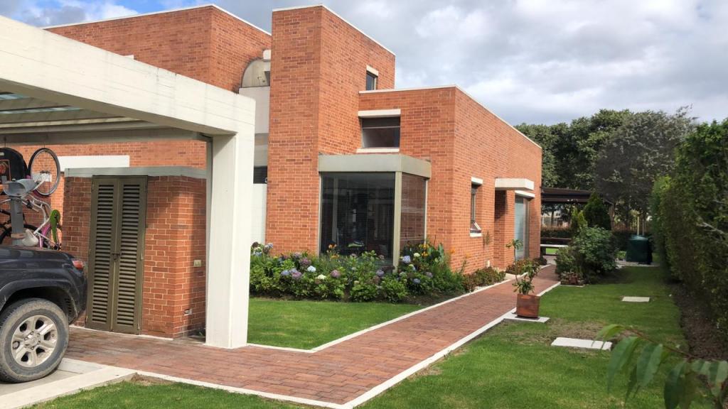 Casa en venta en Casa Blanca, Bogotá · foto 2 de 20