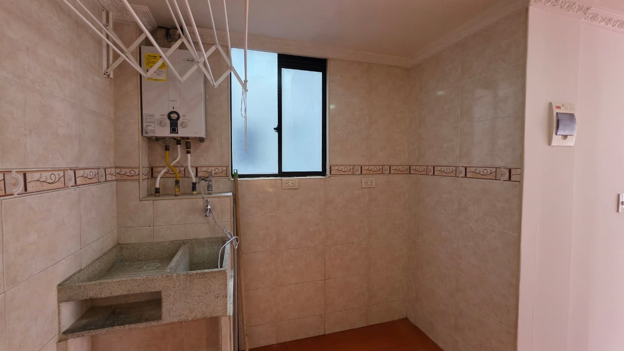 Apartamento en venta en Suba Salitre, Bogotá · foto 6 de 17