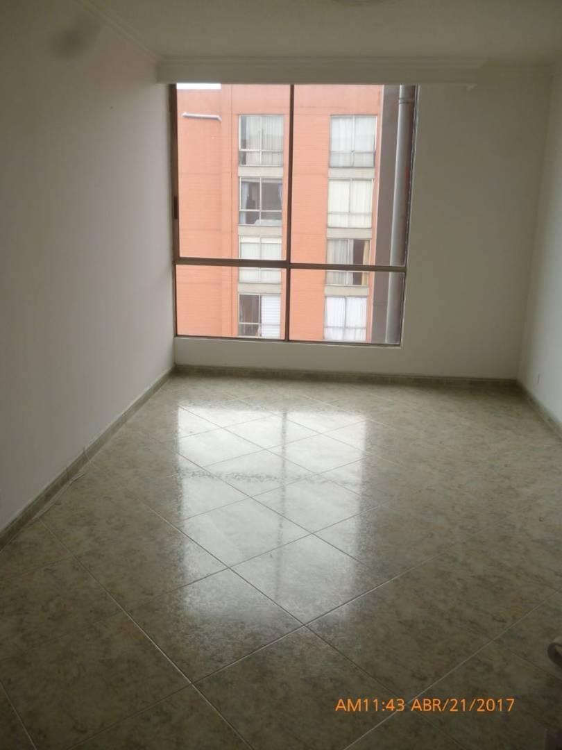 Apartamento en venta en Fontibon, Bogotá · foto 4 de 24