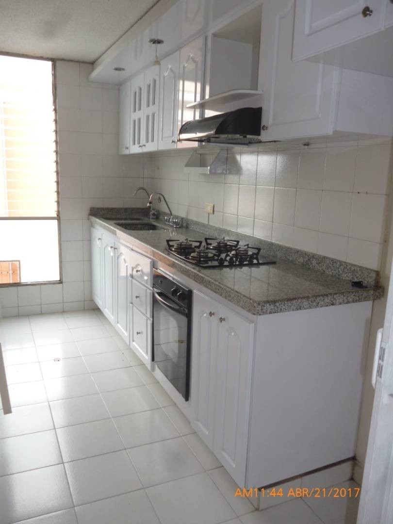 Apartamento en venta en Fontibon, Bogotá · foto 6 de 24