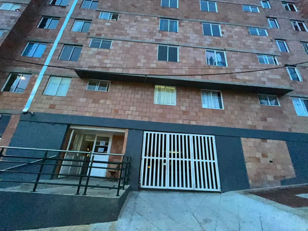 Apartamento en venta en Los Libertadores, Bogotá · foto 2 de 9