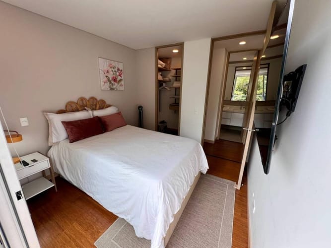 Apartamento de 2 alcobas en arriendo en El Poblado, Medellín, 74 m² · foto 4 de 22