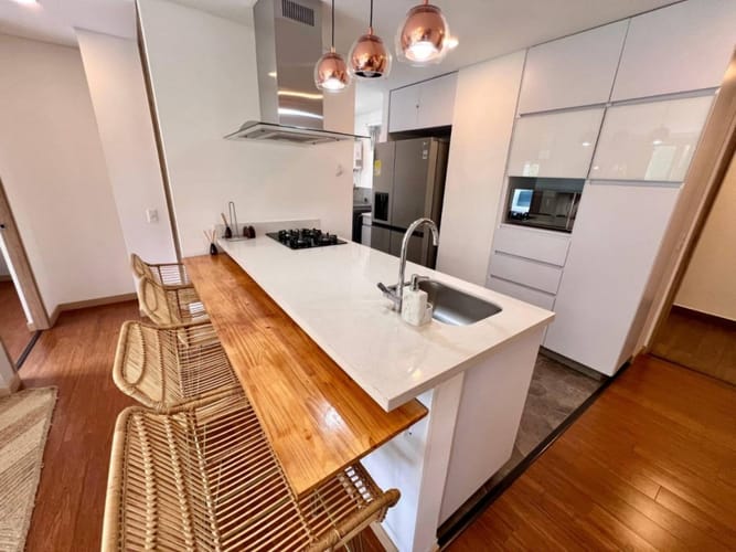 Apartamento de 2 alcobas en arriendo en El Poblado, Medellín, 74 m² · foto 12 de 22
